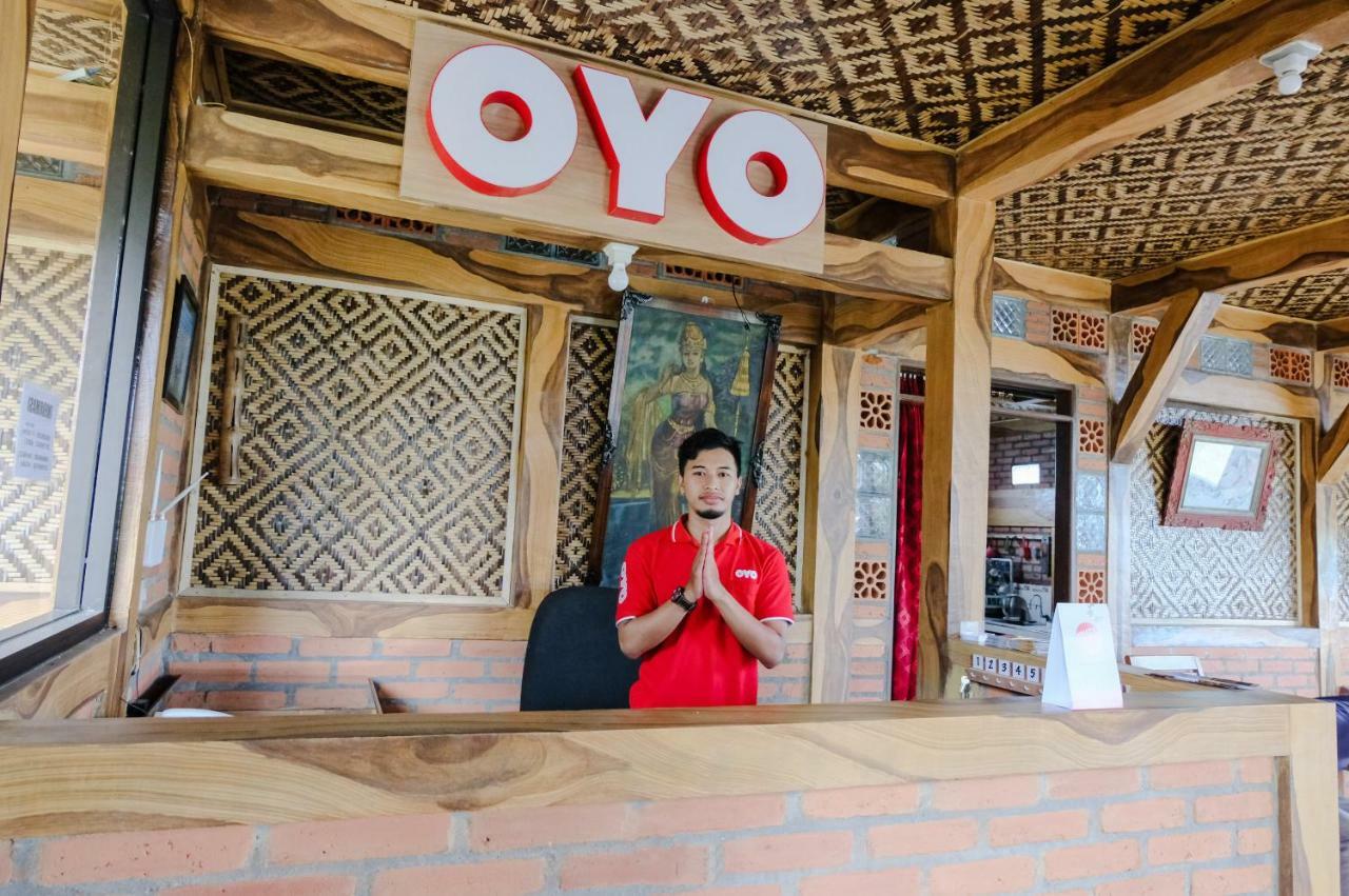 Oyo 774 Villa 007 Sengkaling Malang Ngoại thất bức ảnh