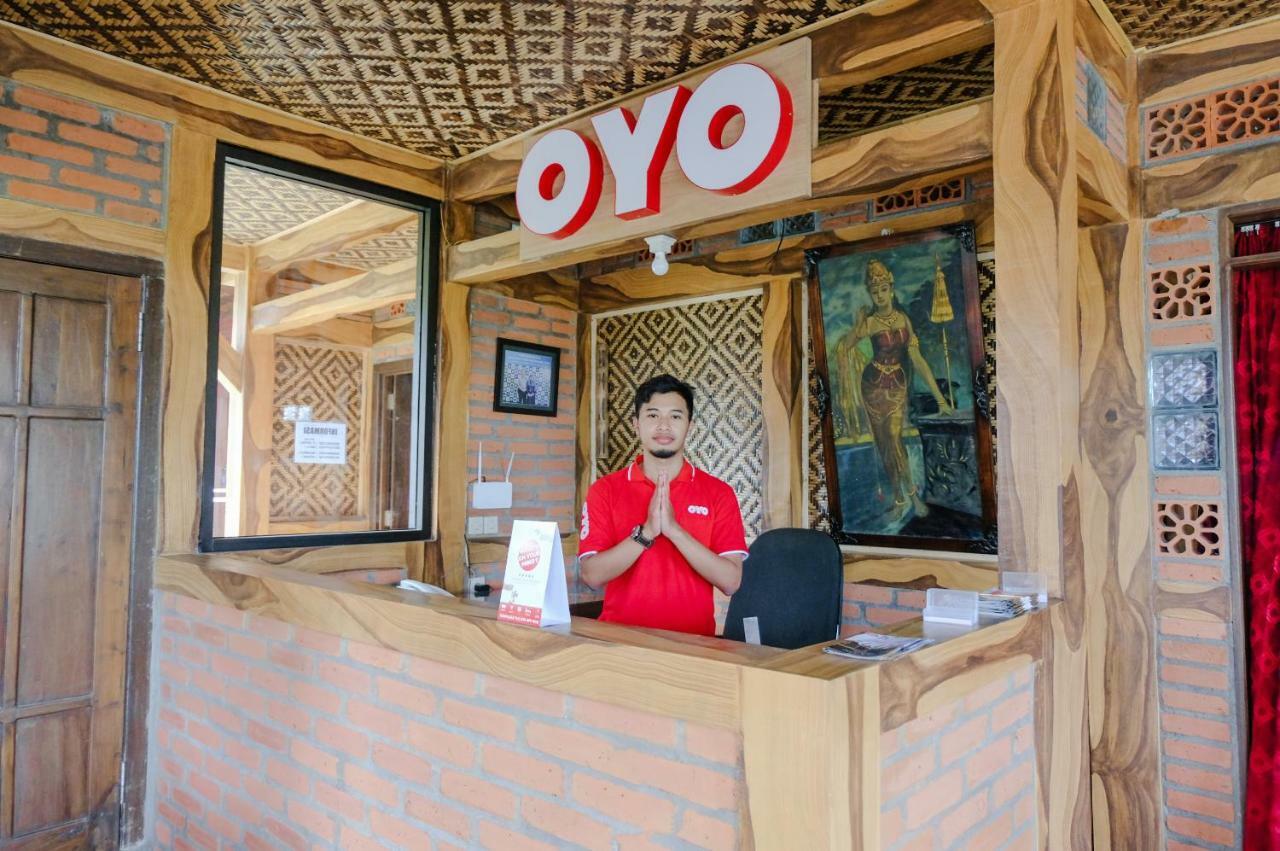 Oyo 774 Villa 007 Sengkaling Malang Ngoại thất bức ảnh